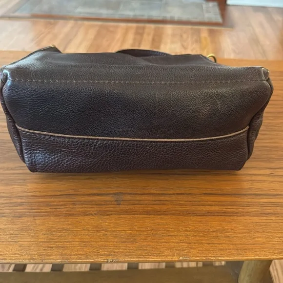 Portland Leather Goods Triangle Bag with matching crossbody strap, Cold Brew EUC - Picture 6 of 9